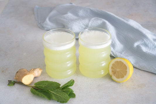 Ingefära- och myntalemonad